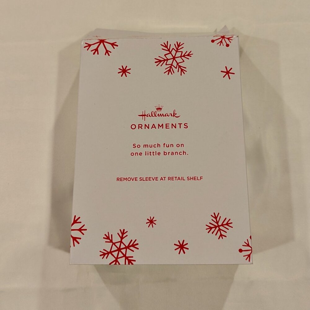 NWT Hallmark The Grinch Ornament - Picture 12 of 12